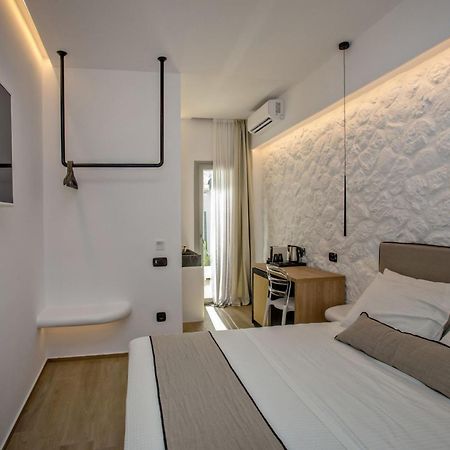 Levantes Luxury Suites I Tinos Exterior photo